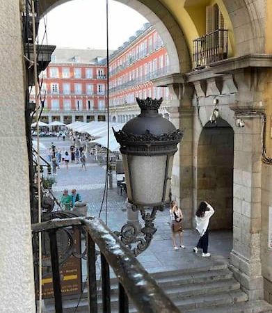 Encantador Apartamento Plaza Mayor Madrid Centro Esterno foto